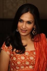 R Soundarya